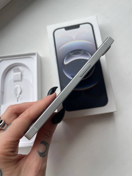 iPhone 16e 128GB