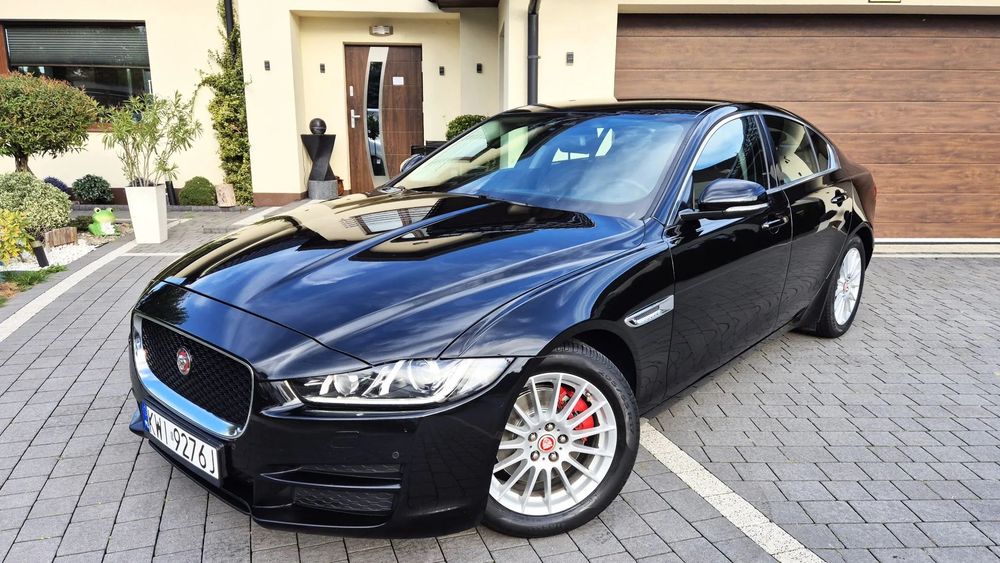 Jaguar XE