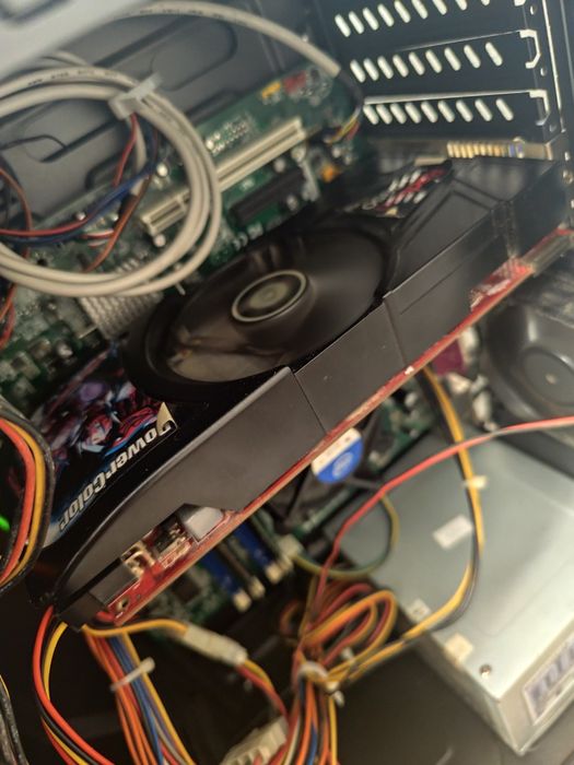 Видеокарта amd HD6850 1gb