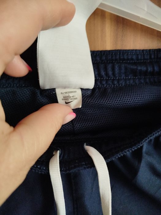 Spodnie dresowe męskie Nike rozmiar L stan idealny
