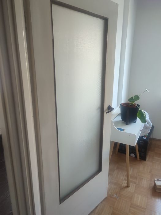 Oddam drzwi używane, białe