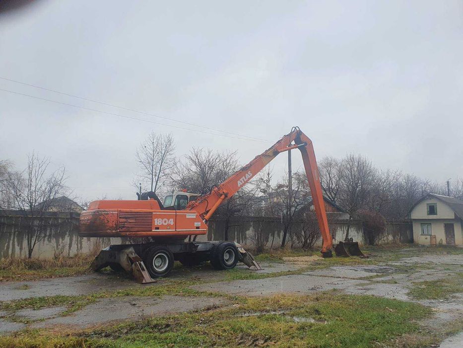 Колісний екскаватор для перевалки Atlas 1804
