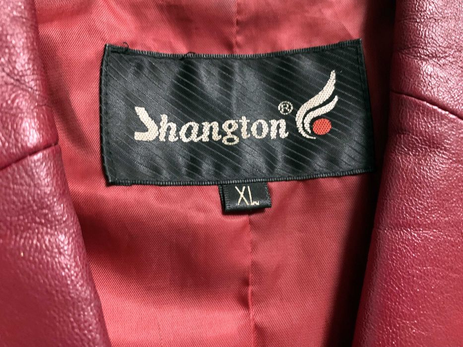 Жіночий піджак шкіряний червоний