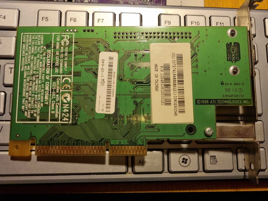 Retro PC karta graficzna AGP ATI Rage IIC