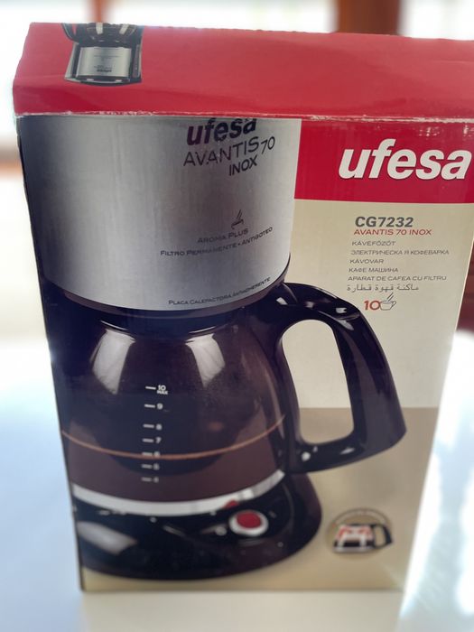 Cafeteira elétrica para 10 chávenas