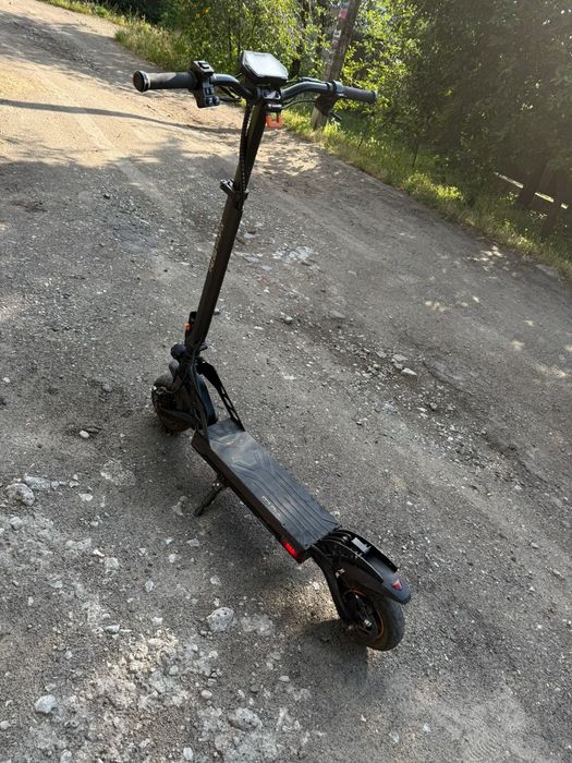 Kugoo Kirin  g2 Pro  пробег 1412 км аккумулятор в хорошем состоянии держит хорошо.