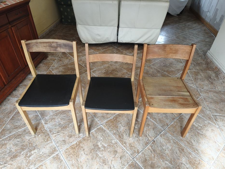 Cadeiras em madeira