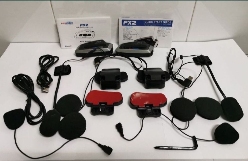 2- Auriculares/ Intercomunicadores Bluetooth C/ Rádio/ Motard ( NOVO )