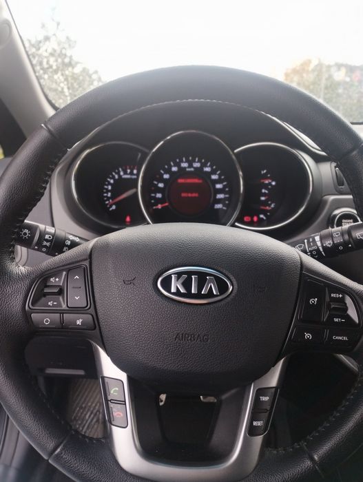 Kia Rio III 1,4 benzyna Platinum Edition 3-drzwiowa