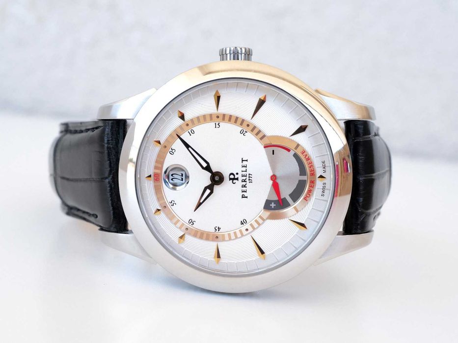 Date Power Reserve 40