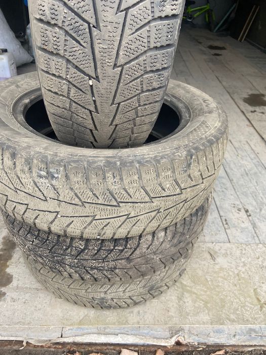 Шини 4шт комплект