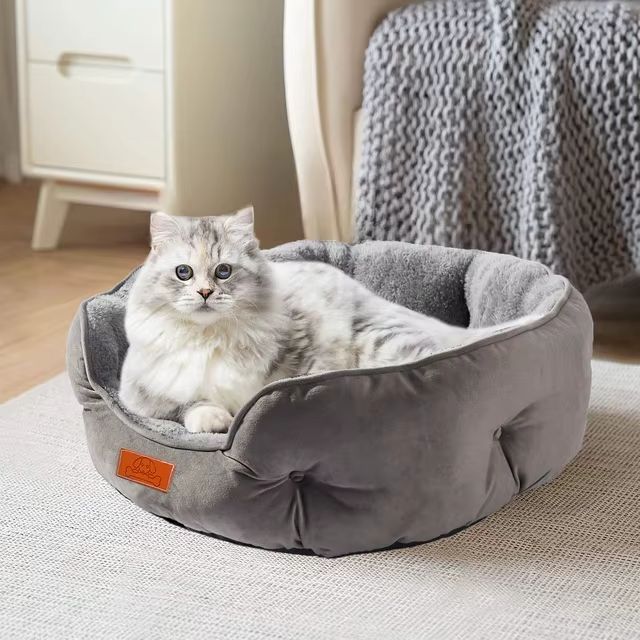 Лажанка Vip  Для собак Котів