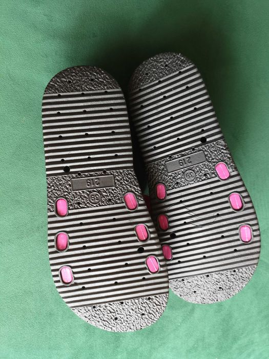 klapki damskie 
KARL LAGERFELD