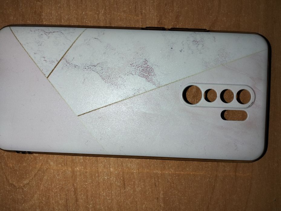 Продам чохол на телефон  Xiaomi Redmi 9