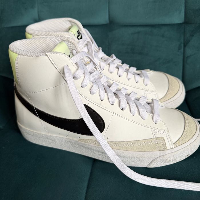 Кросівки оригінал Nike Blazer Mid 77 GS білі 38 розмір DA4086-109