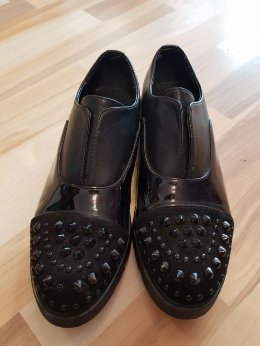 Mokasyny, glany , bikery lakier ćwieki rozm. 40