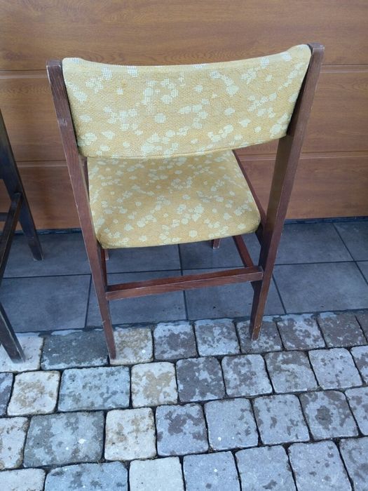 Krzesełko krzesło drewniane prl vintage