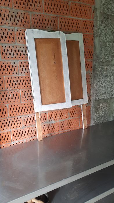 Espelho em bom estado, 1.12 x 64 cm