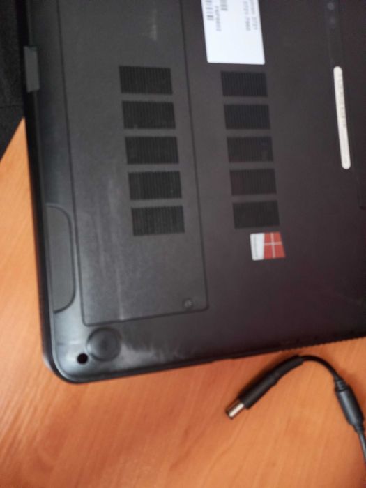 laptop dell inspiron 3721 uszkodzony