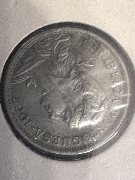 Moedas de escudo antigas 1951, 1957 e 1959