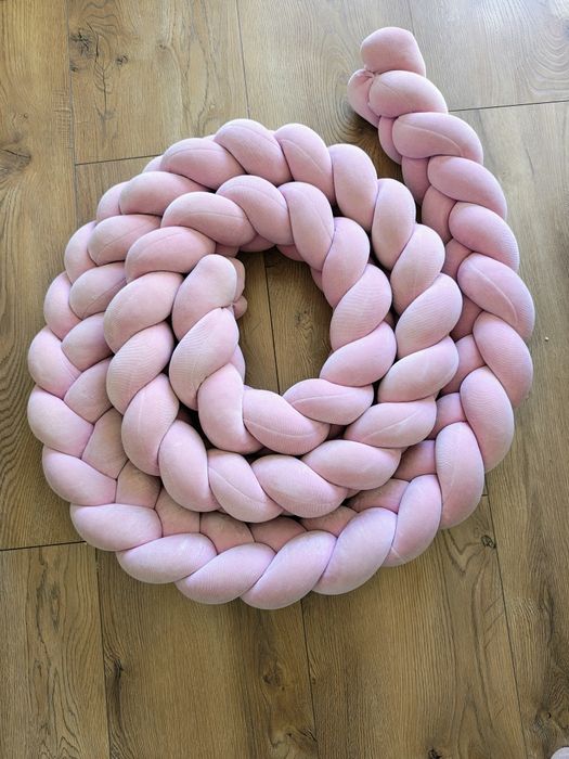 Sprzedam ochraniacz do łóżeczka pudrowy róż