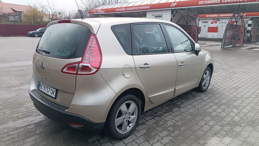 Легкові автомобілі