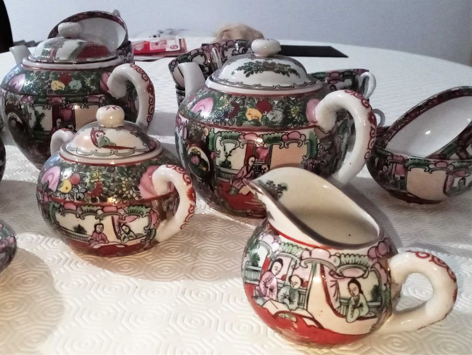 Chinese Porcelain Tea Sets