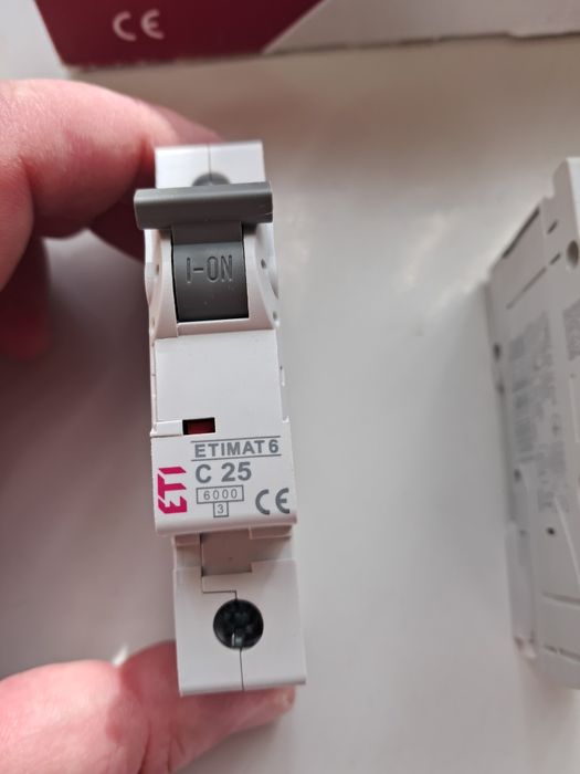 Автоматичний вимикач ETIMAT 6 С 25 С 16 С 10  і C 16 S 4 MEDE POLAND