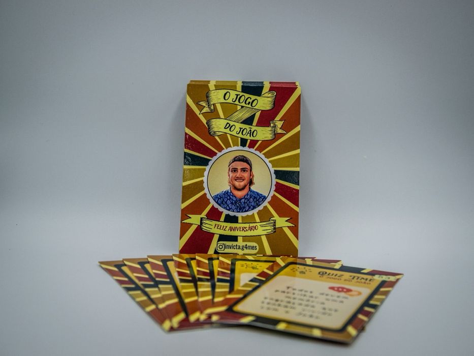 Jogo de cartas personalizado
