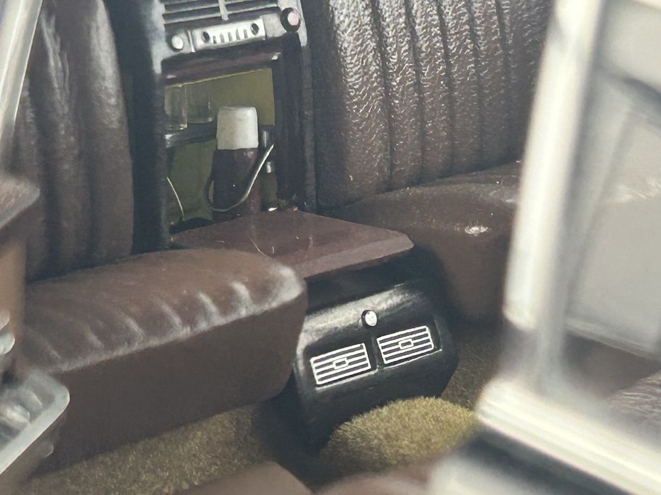 AUTOart Mercedes 600 W100 Pullmann 1/18 czytaj opis