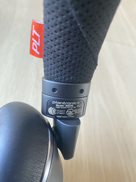 Plantronics Voyager 8200 UC (B8200) ANC | Bluetooth | adapter USB