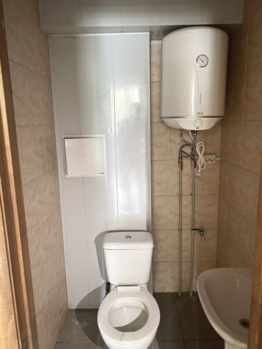 Продаж приміщення в Крюкові біля зупинки