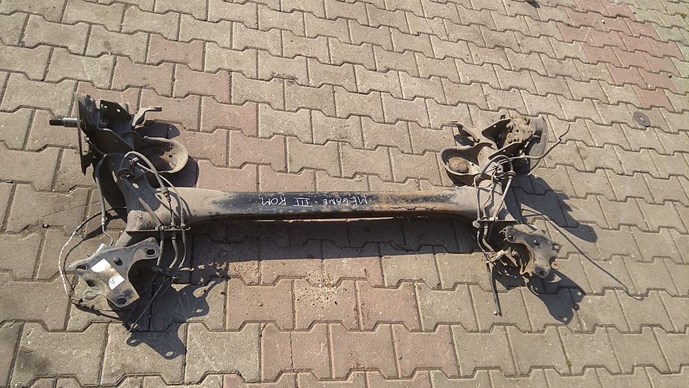 ) Megane III belka zawieszenia tył os kombi