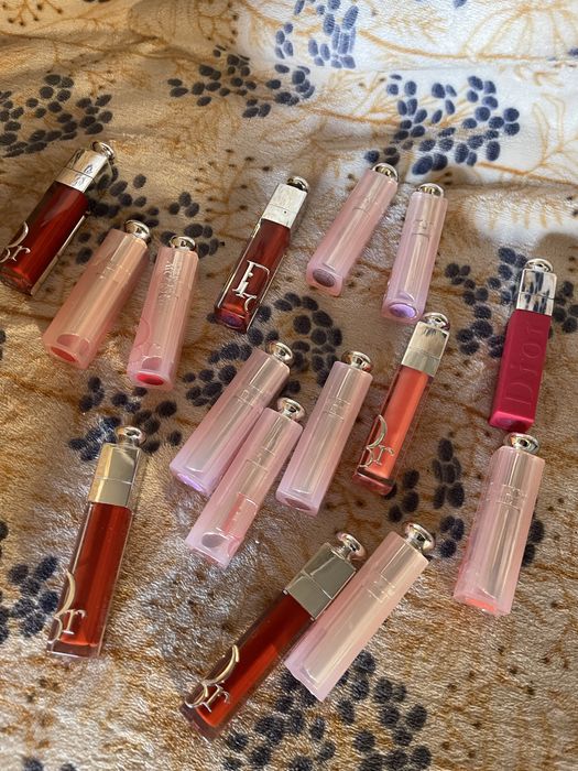 Косметика Dior.