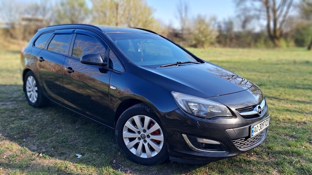 Opel Astra J Sports Tourer 1.7 CDTI