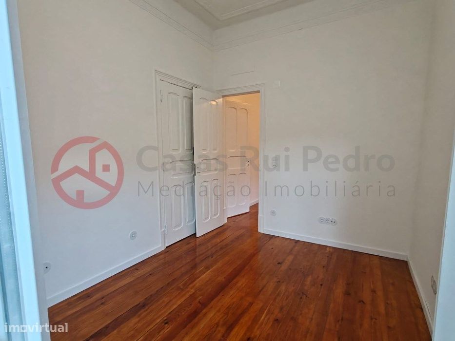 Apartamento T3 totalmente remodelado na Penha de França em Lisboa