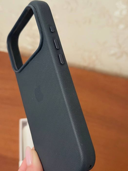 Чехол на iPhone 17 Pro TechWoven Case