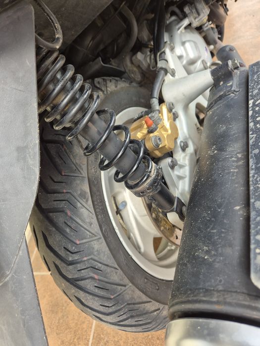 Yamaha Majesty 250 (300cm3)на доках