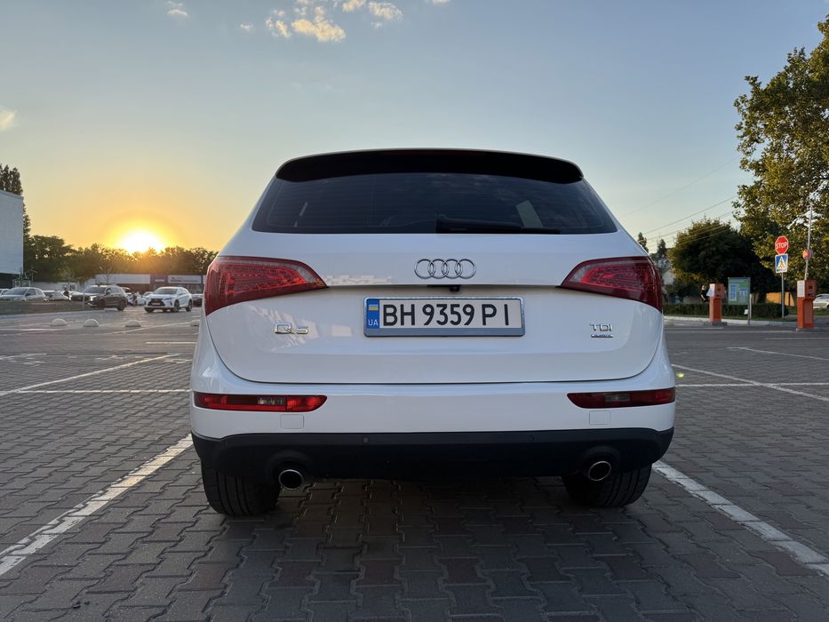 Audi Q5 2010 VIN WAUZZZ8R2BA020149 фото оголошення 5 з 24
