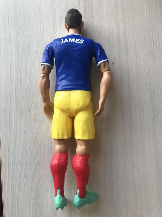 Фигурки из мультфильмов высота 17-22 см