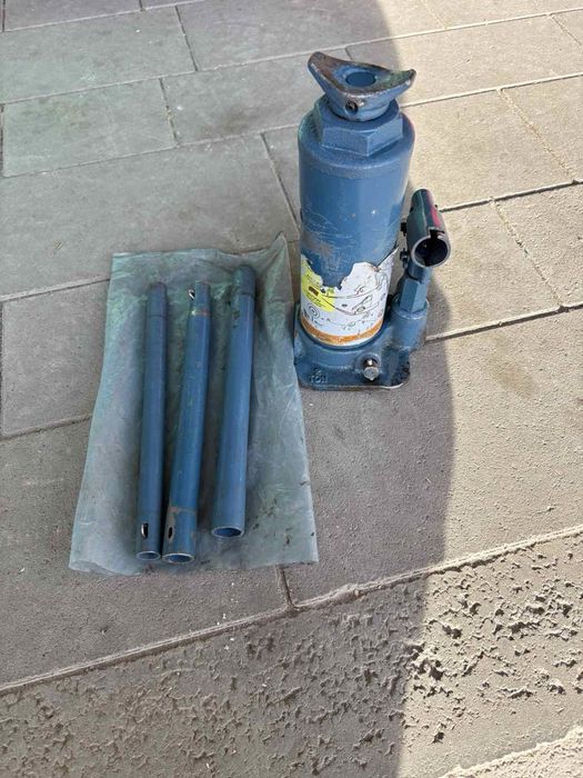 Домкрат мерседес спрінтер оригінал