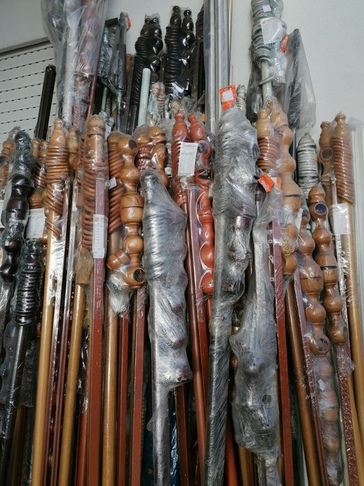 varão de madeira simples ou duplo varias cores