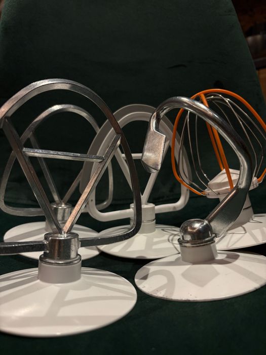 Sprzedam robot kuchenny planetarny SENCOR STM 3761BK-stan bardzo dobry