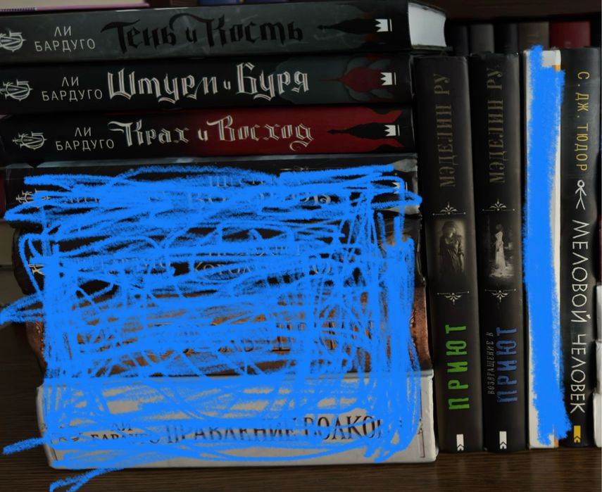 Продам ТЕРМІНОВО Книги