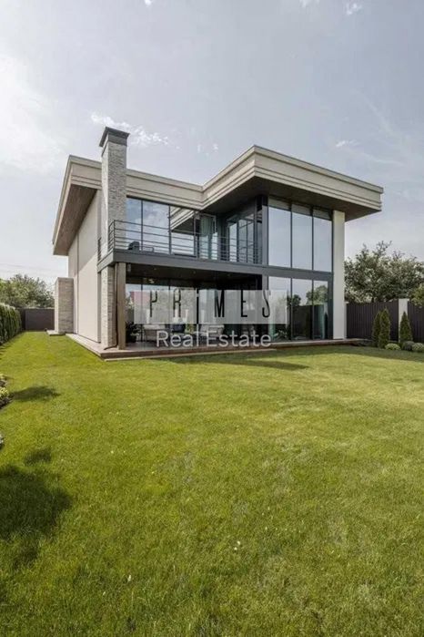 Продаж будинку с. Гатне 390м2