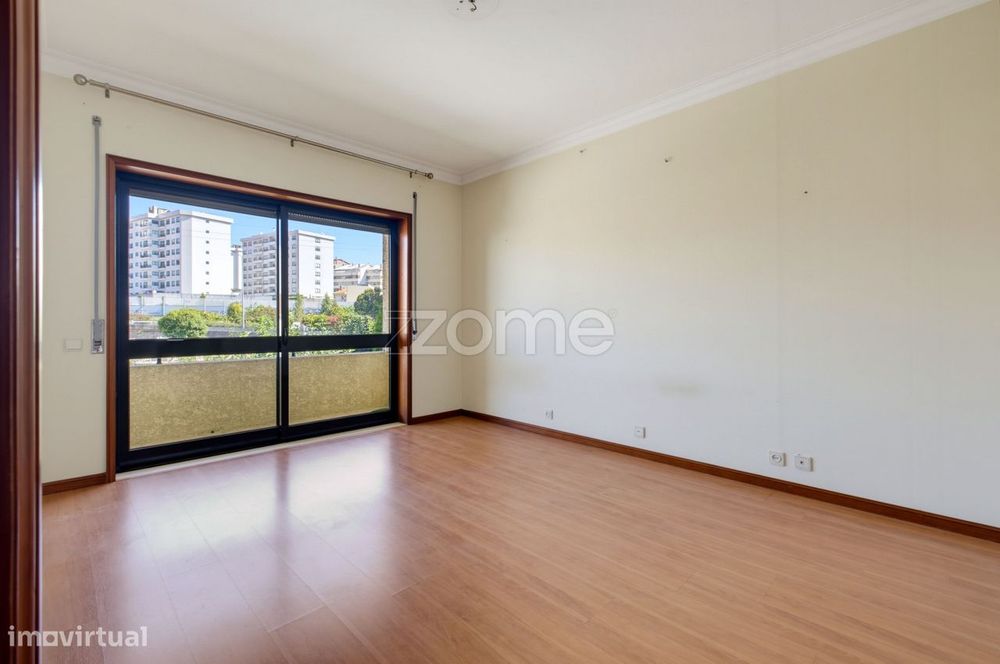 Moradia T4 / T5 com Garagem | Quinta das Rosas, Vilar do Paraíso