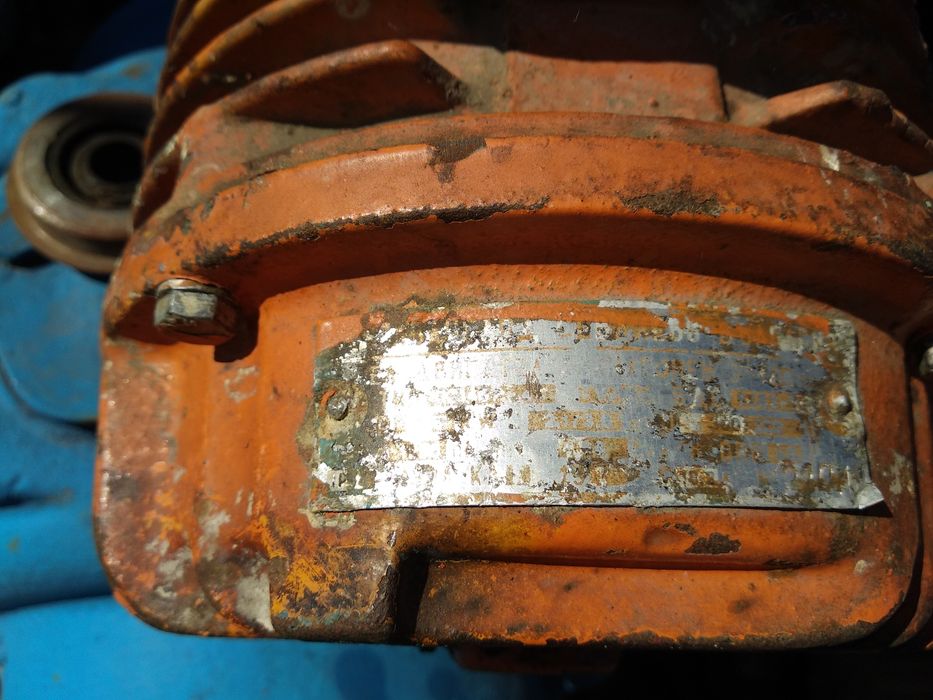 Электродвигатель тележка тельфера к 1407-4 1 2 крюковая тон 3.2 5 тонн