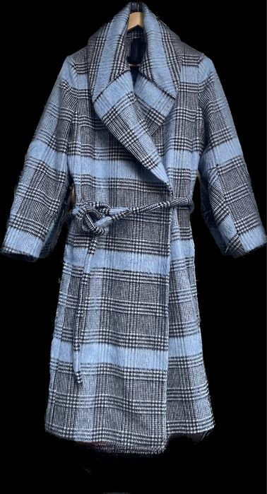 Wełniany płaszcz marki DRYKORN S/M/L