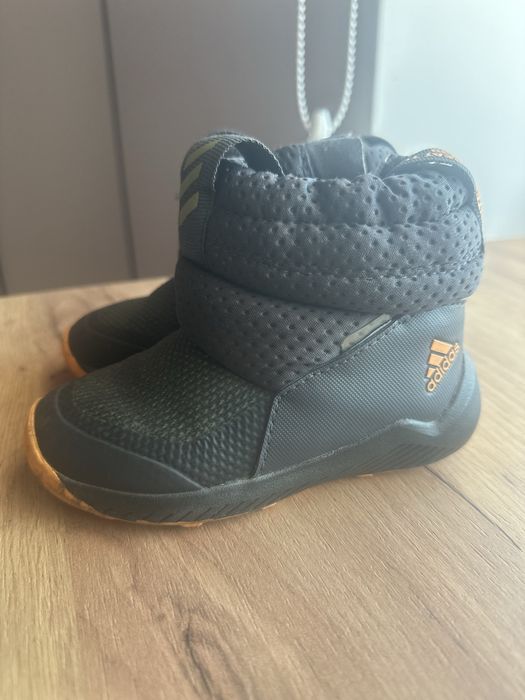 Ботінки adidas б/у