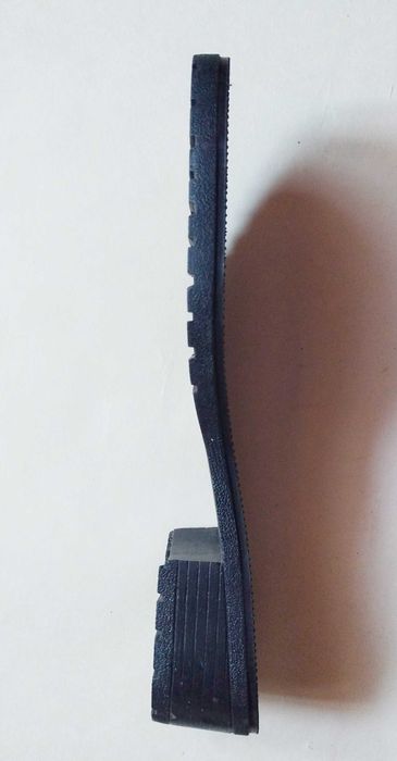 Продам подошвы для обуви.